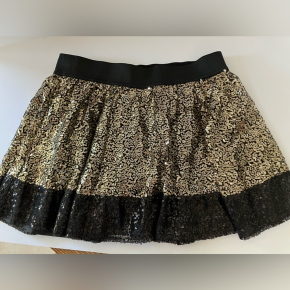 Justice Girl’s Skort, Size 16, Sequins, Black/Gold, Mini. - Picture 1 of 4